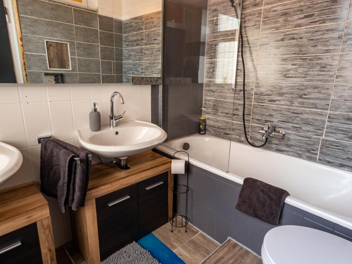 #212 Lux-Appart - Zentrum Neuss - Duesseldorf Messe - Netflix & Prime Eksteriør billede